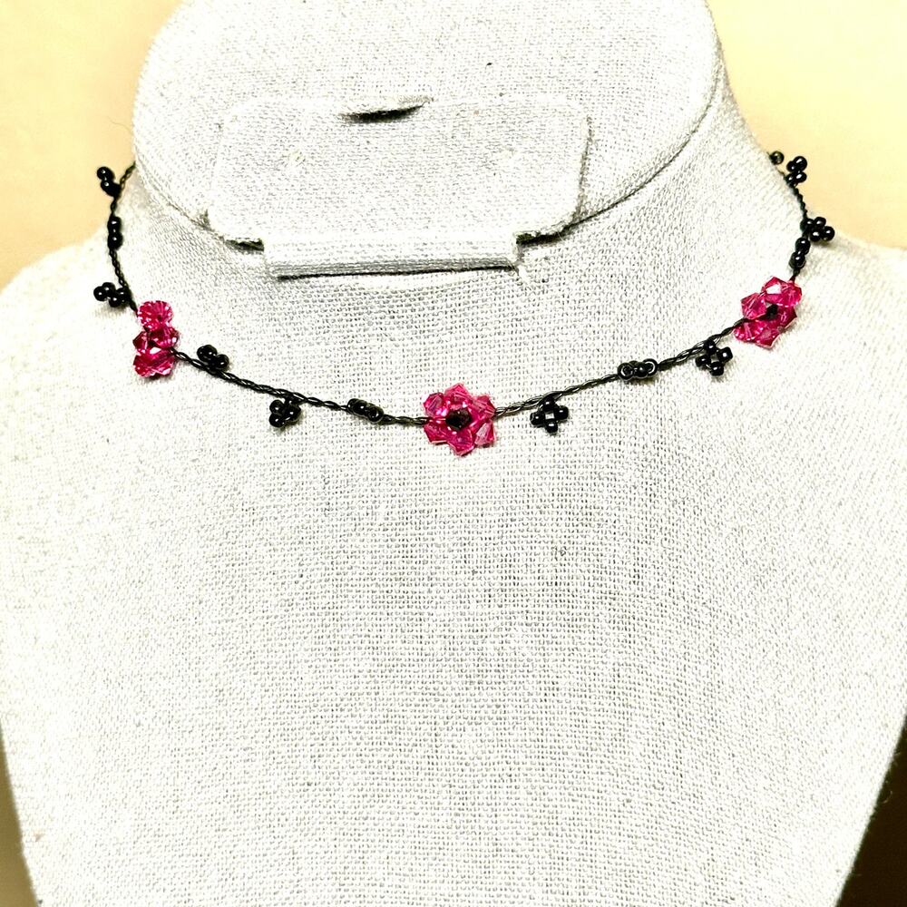 Vintage Y2K Bright Pink and Black Beaded Choker